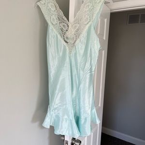 ‘80s Vintage Nightgown